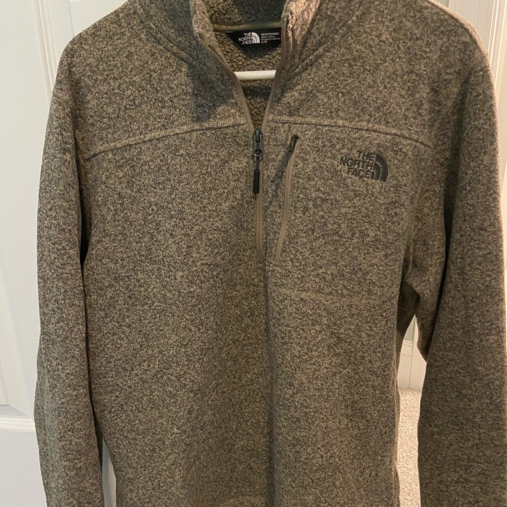 North face quarter zip